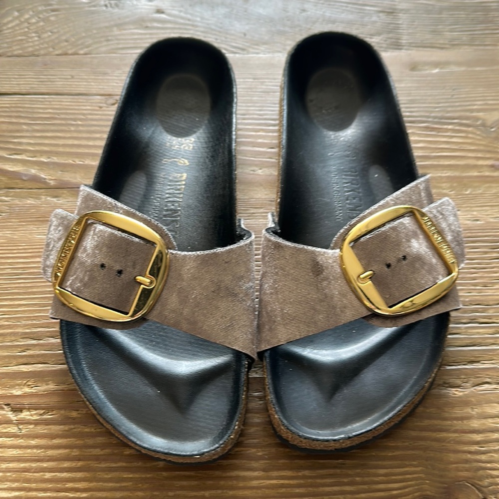 Birkenstock Madrid Big Gold Buckle gray in Black Nubuck Size 38 L7/M5